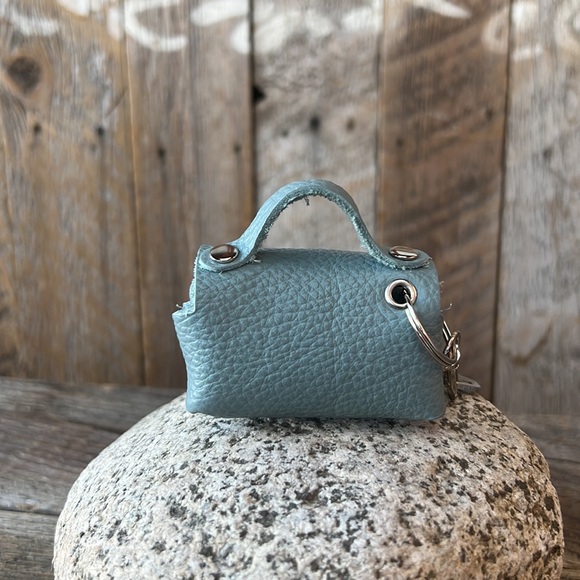 Handmade Leather Mini Bag Keychain - Picture 4 of 5